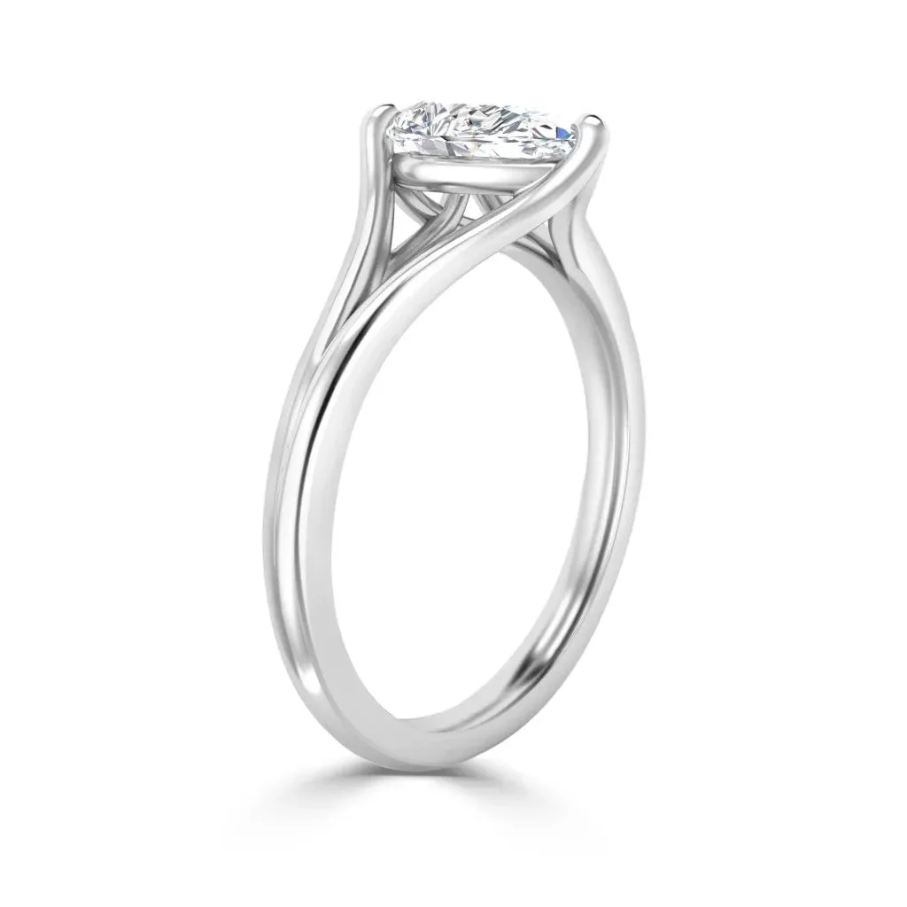 Camilla - 18ct White Gold - Pear