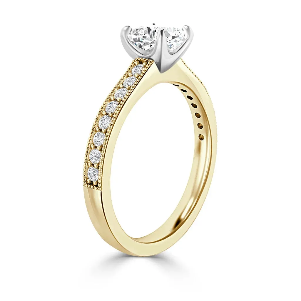 Emma - 18ct Yellow Gold - Cushion