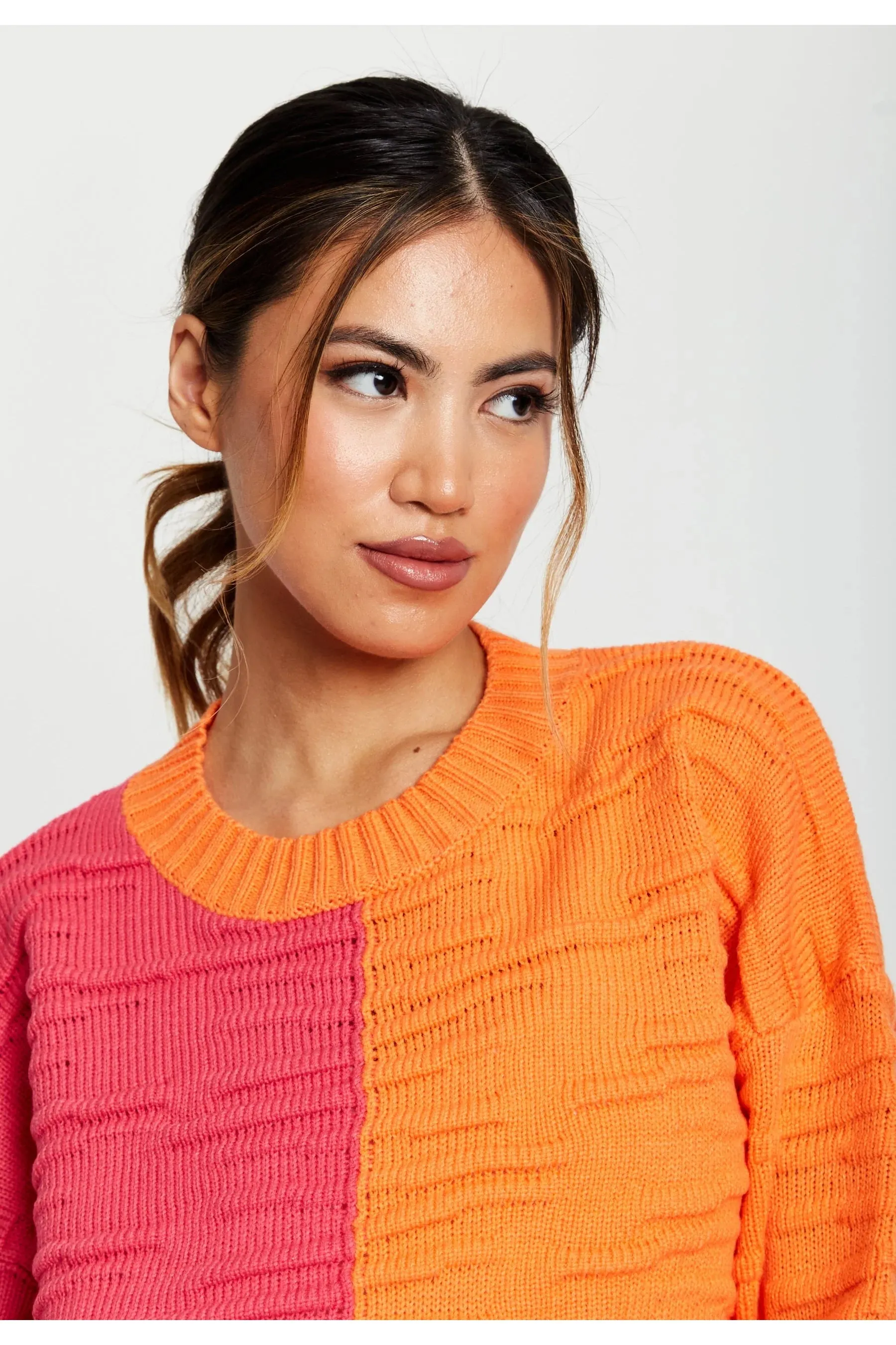 Liquorish Colour Block Jumper In Orange And Pink