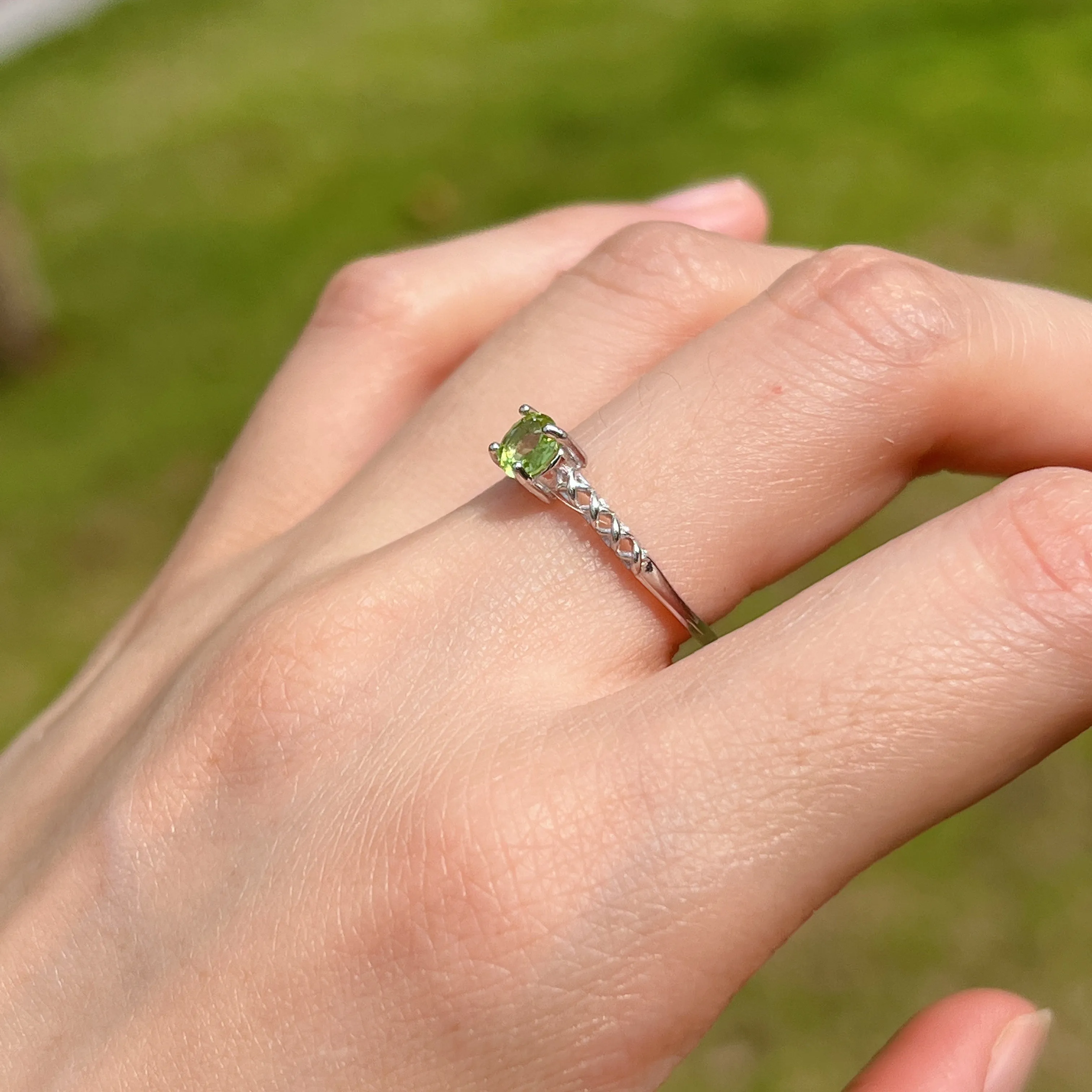 Top Quality Peridot Sterling Silver Ring with Four Prongs Setting | Handmade Healing Gemstone Fashion Jewelry